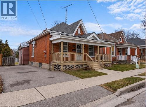 49 MINTERN Avenue  Brantford, ON N3S 1K9