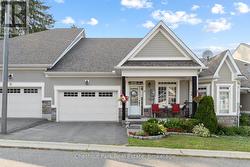 9 STORMONT COURT Bracebridge (Monck (Bracebridge)), ON P1L 0B7