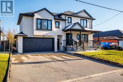 105 WINSTON PARK BOULEVARD Toronto, ON M3K 1C4