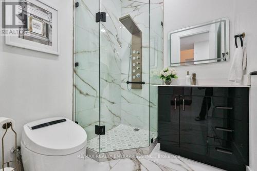 4511 Guelph Line, Burlington, ON - Indoor Photo Showing Bathroom