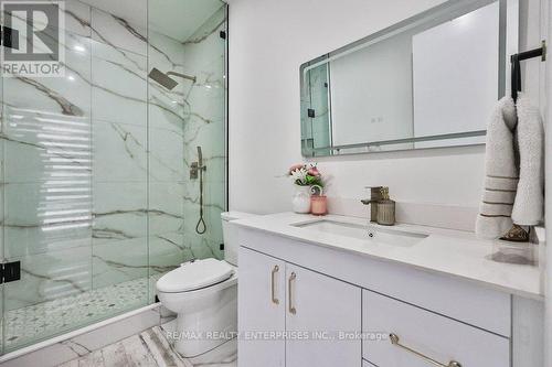 4511 Guelph Line, Burlington, ON - Indoor Photo Showing Bathroom