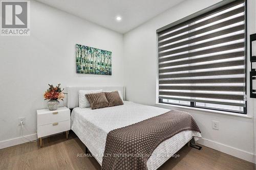 4511 Guelph Line, Burlington, ON - Indoor Photo Showing Bedroom