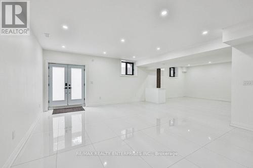 4511 Guelph Line, Burlington, ON - Indoor