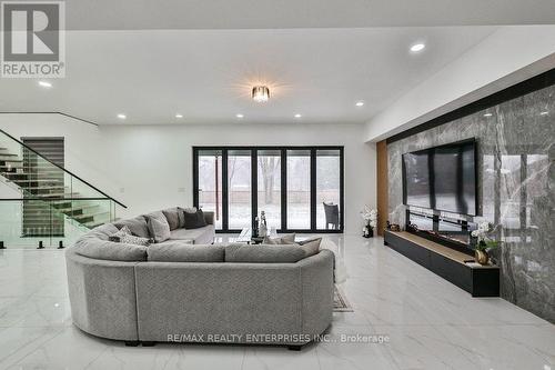 4511 Guelph Line, Burlington, ON - Indoor