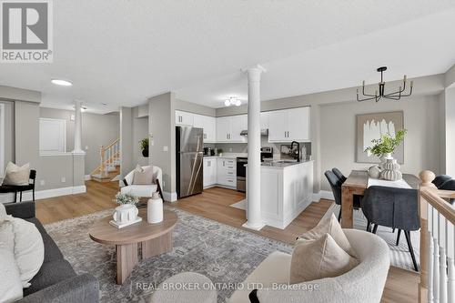 7048 Frontier Ridge, Mississauga, ON - Indoor