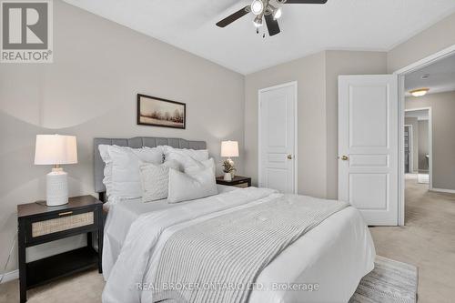 7048 Frontier Ridge, Mississauga, ON - Indoor Photo Showing Bedroom