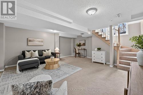 7048 Frontier Ridge, Mississauga, ON - Indoor