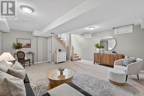 7048 Frontier Ridge, Mississauga, ON - Indoor