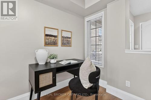 7048 Frontier Ridge, Mississauga, ON - Indoor