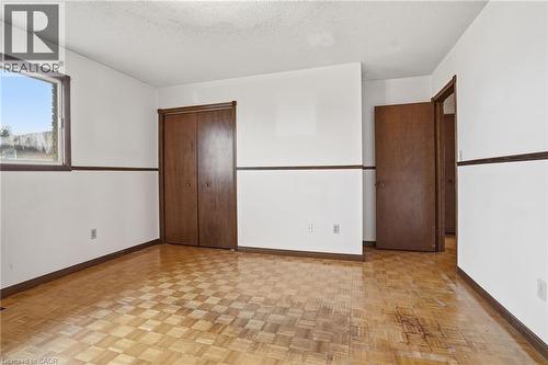 60 Rexford Drive, Hamilton, ON - Indoor