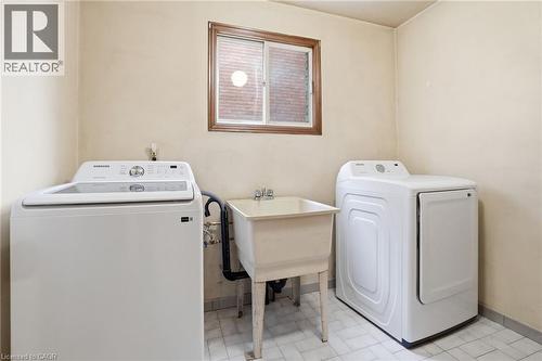 60 Rexford Drive, Hamilton, ON - Indoor Photo Showing Laundry Room