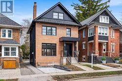 26 CAREY ROAD Toronto, ON M4S 1N8