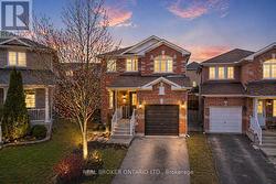 55 CHRISTINA CRESCENT Bradford West Gwillimbury, ON L3Z 0B1