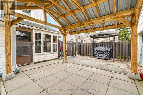 66 East 32Nd Street, Hamilton, ON - Outdoor With Deck Patio Veranda With Exterior