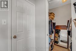 Walk in closet - 