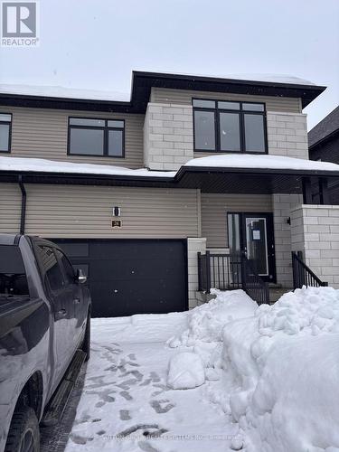 24 FEDERICA CRESCENT  Wasaga Beach, ON L9Z 0N5