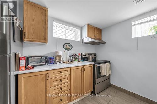 8 Shynal Avenue, Hamilton, ON - Indoor Photo Showing Kitchen