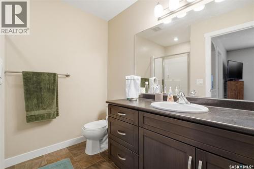 556 Pringle Crescent, Saskatoon, SK - Indoor Photo Showing Bathroom