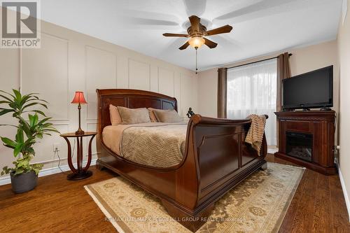 11 Red Cedar Lane, Essa, ON - Indoor Photo Showing Bedroom
