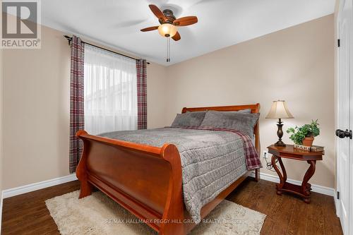 11 Red Cedar Lane, Essa, ON - Indoor Photo Showing Bedroom