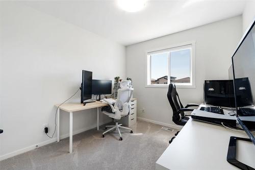 98 Twintree Way, Winnipeg, MB - Indoor Photo Showing Office