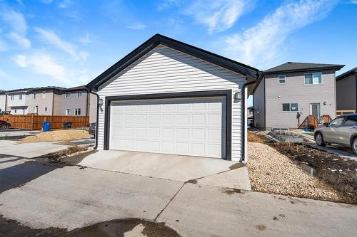 98 Twintree Way, Winnipeg, MB - Outdoor With Exterior