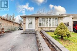 BSMT - 38 LORADEEN CRESCENT Toronto, ON M1B 1T8
