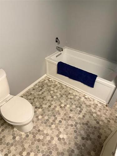 426 Mckenzie St, Winnipeg, MB 