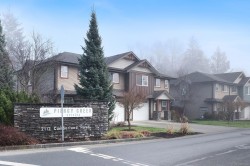 4-2112 CUMBERLAND Rd Courtenay, BC V9N 2E9