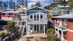 133 Hilltop Cres Sooke, BC V9Z 1N6