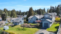 315 Crescent Rd WESTQualicum Beach, BC V9K 1J7