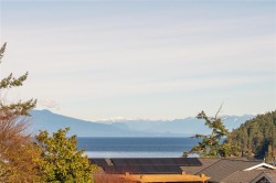 96 Cilaire Dr Nanaimo, BC V9S 3E1