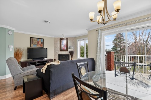 Overall view - 301-223 Boul. Ste-Rose E., Laval (Auteuil), QC - Indoor