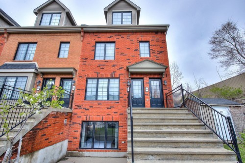 Front of Structure - 596 Rue Étienne-Lavoie, Laval (Sainte-Dorothée), QC - Outdoor With Facade