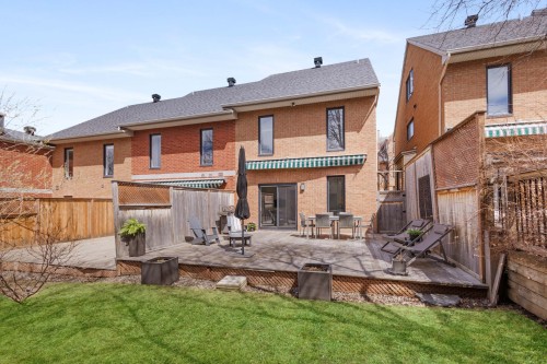 Jardin - 107 Av. Dresden, Mont-Royal, QC - Outdoor With Deck Patio Veranda With Exterior