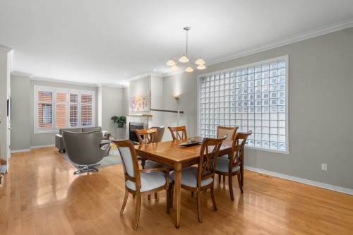 Vue d'ensemble - 107 Av. Dresden, Mont-Royal, QC - Indoor Photo Showing Dining Room