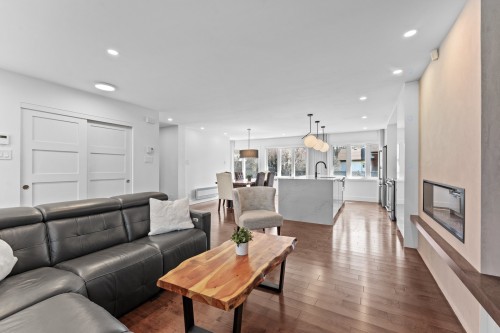 Salon - 237 Av. Vinet, Dorval, QC - Indoor Photo Showing Living Room