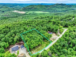 Allée des Algonquins Mont-Tremblant, QC J8H 2H6