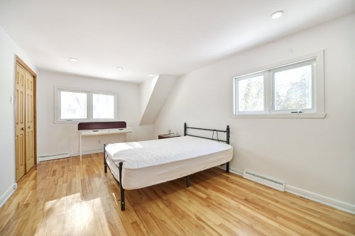 Bedroom - 5375 Boul. Des Mille-Îles, Laval (Saint-François), QC - Indoor Photo Showing Bedroom