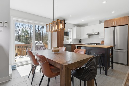 Salle à manger - 45 Rue De L'Affluent, Saint-Hippolyte, QC - Indoor