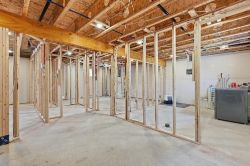 Sous-sol - 45 Rue De L'Affluent, Saint-Hippolyte, QC - Indoor Photo Showing Basement