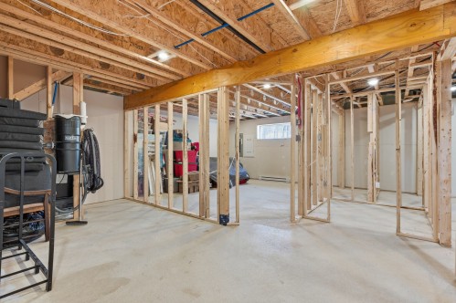 Sous-sol - 45 Rue De L'Affluent, Saint-Hippolyte, QC - Indoor Photo Showing Basement