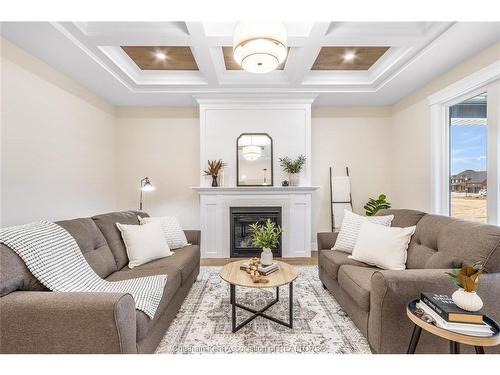 108 Bloomington Way, Chatham, ON 