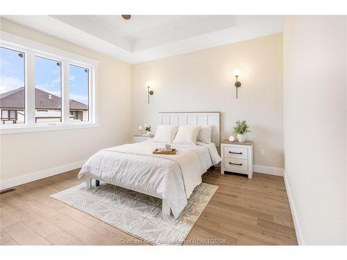 108 Bloomington Way, Chatham, ON 
