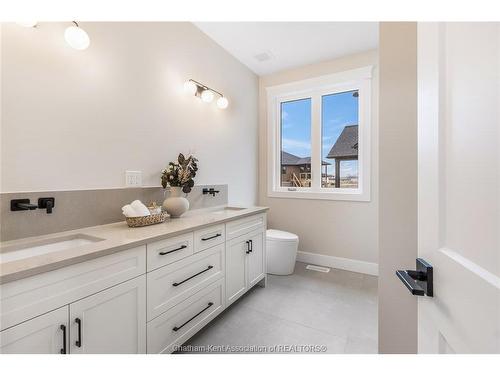 108 Bloomington Way, Chatham, ON 