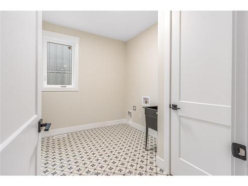 108 Bloomington Way, Chatham, ON 
