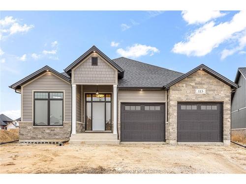 108 Bloomington Way, Chatham, ON 