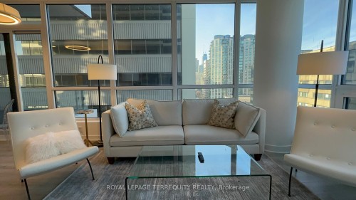 1104-395 Bloor Street E, Toronto, ON -  Photo Showing Living Room