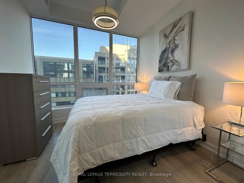 1104-395 Bloor Street E, Toronto, ON - Indoor Photo Showing Bedroom