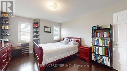 48 Heron Hollow Avenue, Richmond Hill, ON - Indoor Photo Showing Bedroom